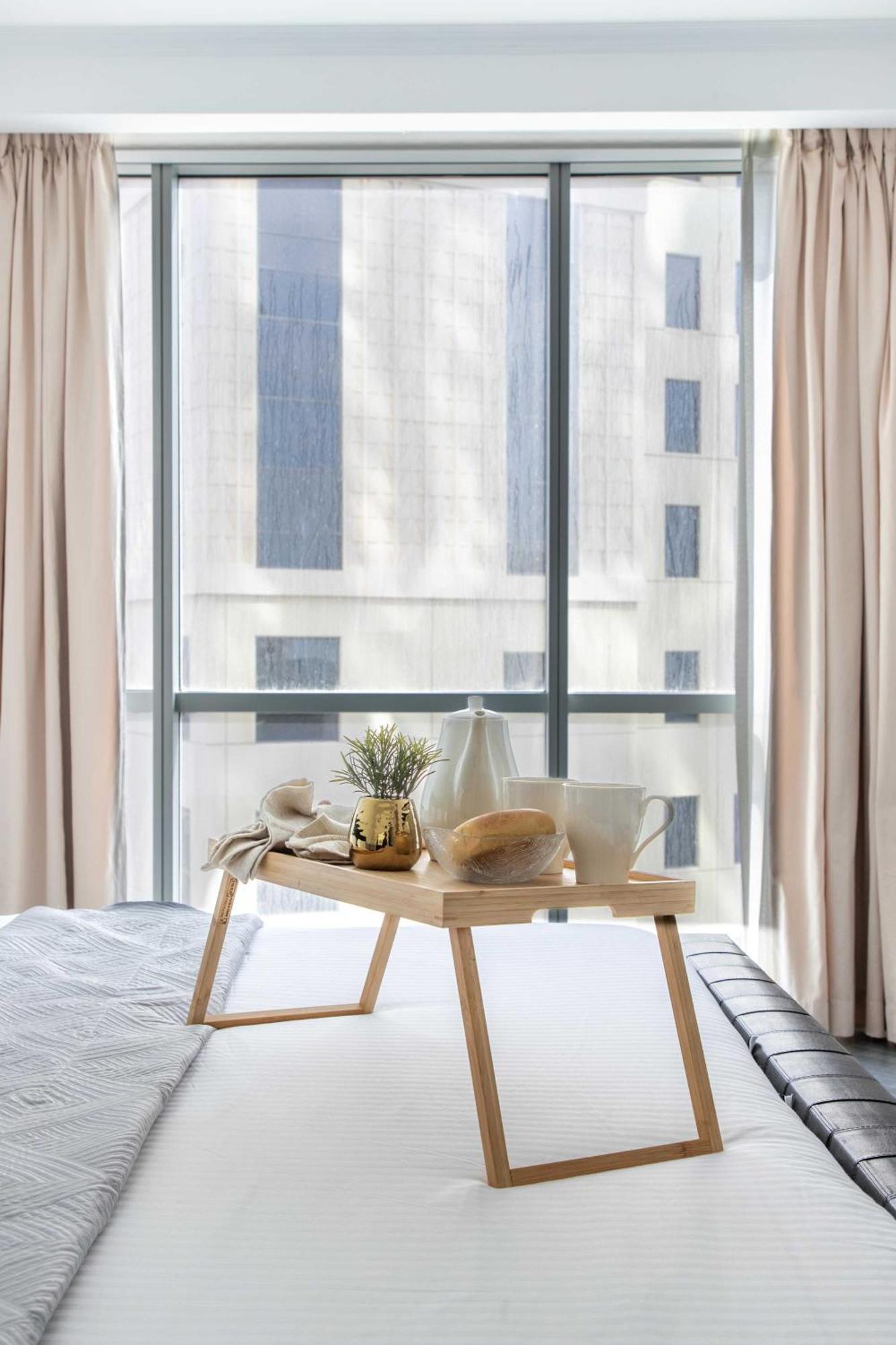 Apartment Frank Porter - Al Futtan Tower